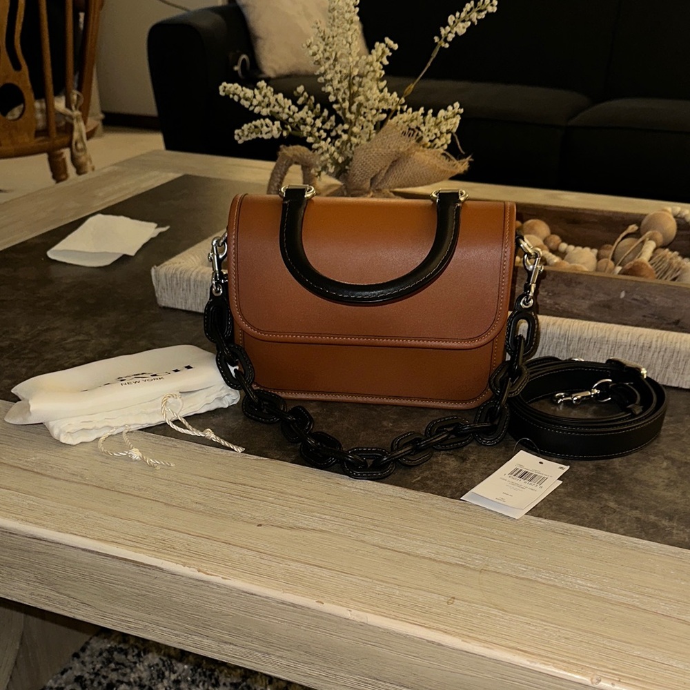 Coach rogue top handle bag (AUTHENTIC)